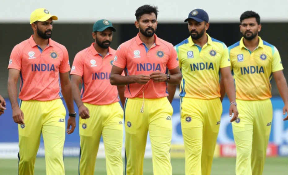 स्टार्क का 6/72 और 221/4 का भ्रम: पहले दिन का असली स्कोरकार्ड कहीं और लिखा गया स्टार्क का 6/72 और 221/4 का भ्रम: पहले दिन का असली स्कोरकार्ड कहीं और लिखा गया
